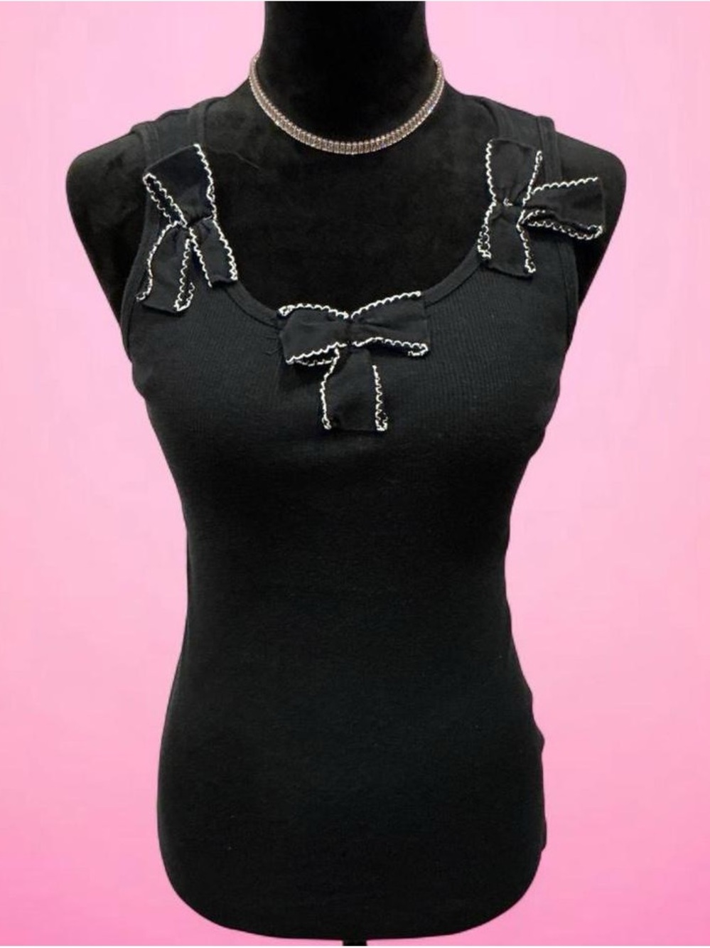 Allen B. By Allen Schwartz Black Tank with Bow Detail - Picture 2 of 8